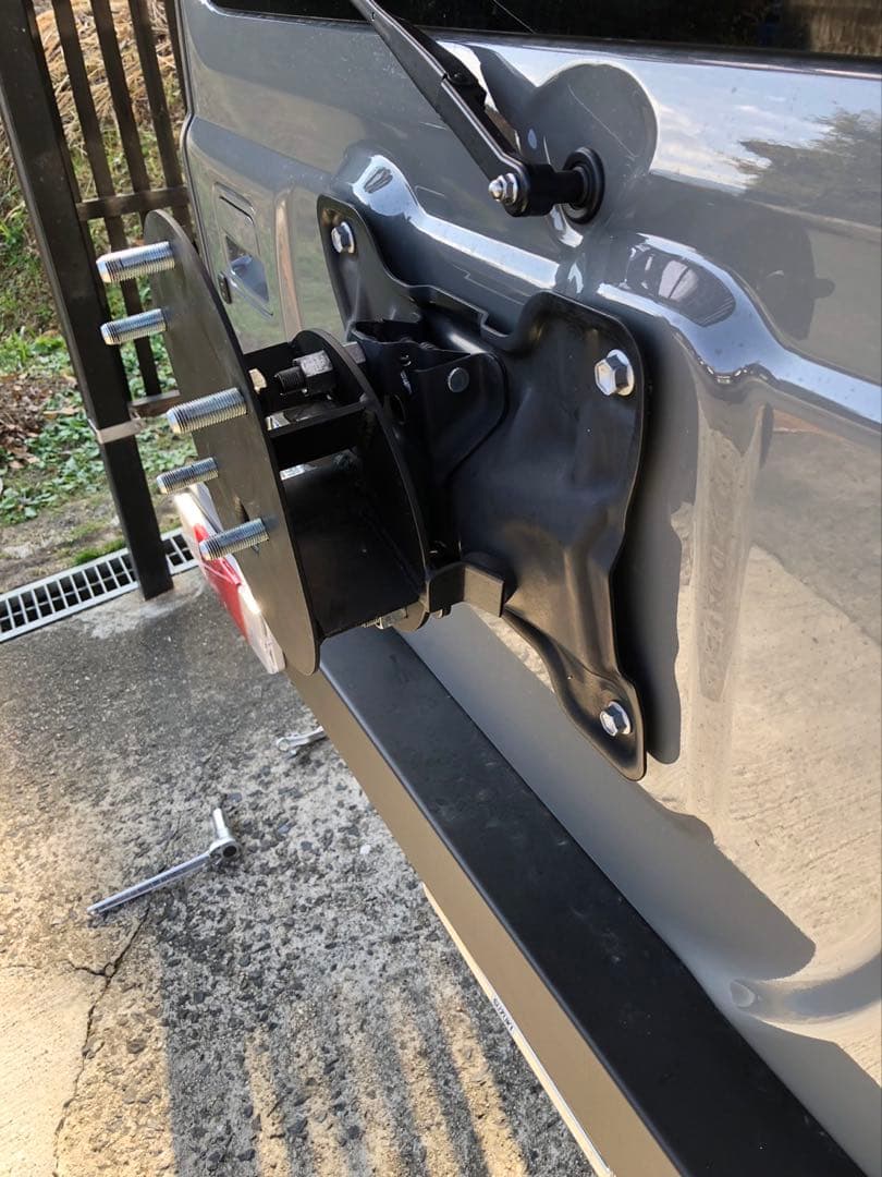 JB64 ジムニー　スペアタイヤ　表履き　　75mm上　移動　ブラケット