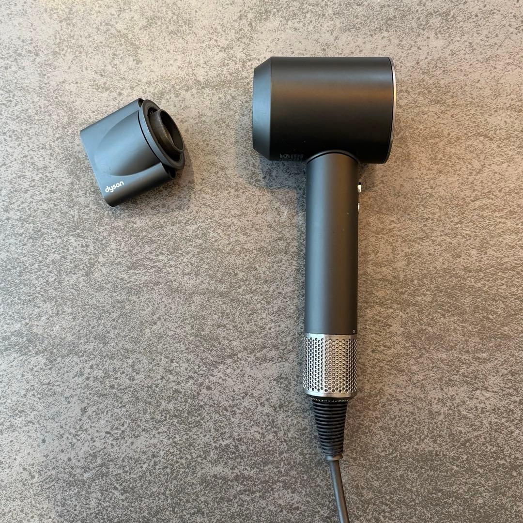 Dyson Supersonic ヘアドライヤー HD08