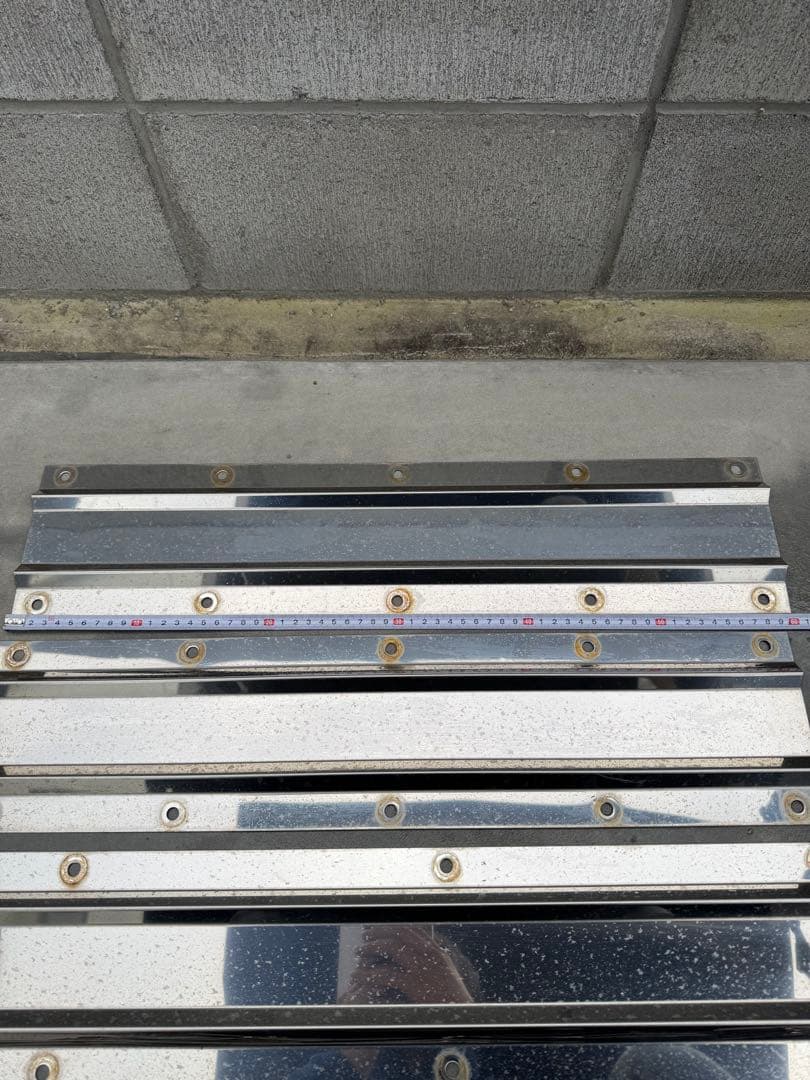 トラック 泥除けステンレス　3枚セット　2山　裏板、ステンレスネジ付き