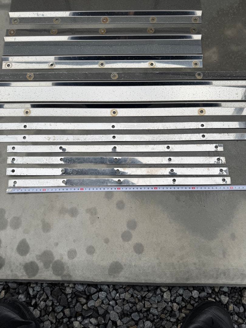 トラック 泥除けステンレス　3枚セット　2山　裏板、ステンレスネジ付き