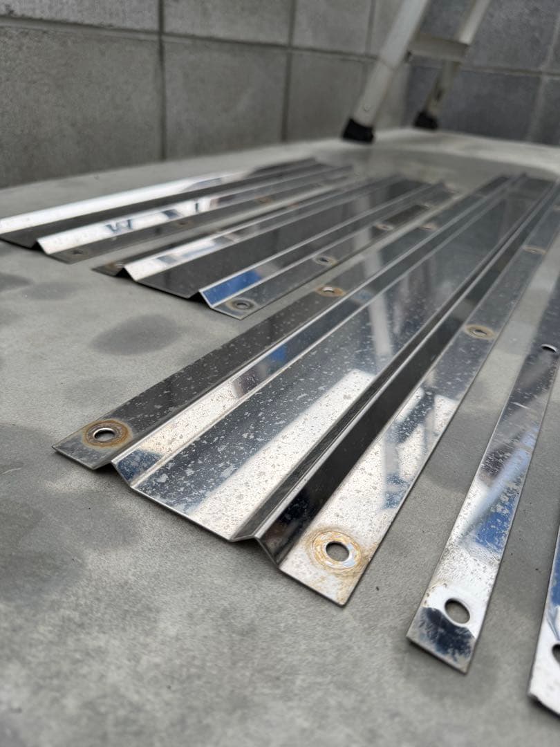 トラック 泥除けステンレス　3枚セット　2山　裏板、ステンレスネジ付き