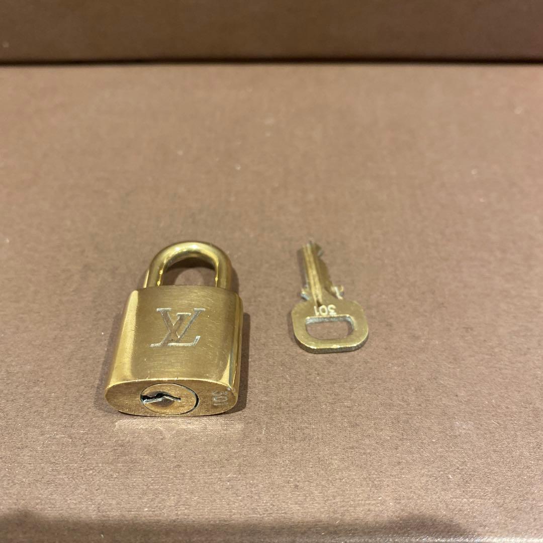 L00119　ルイヴィトン　パドロック　カデナ　南京錠　鍵