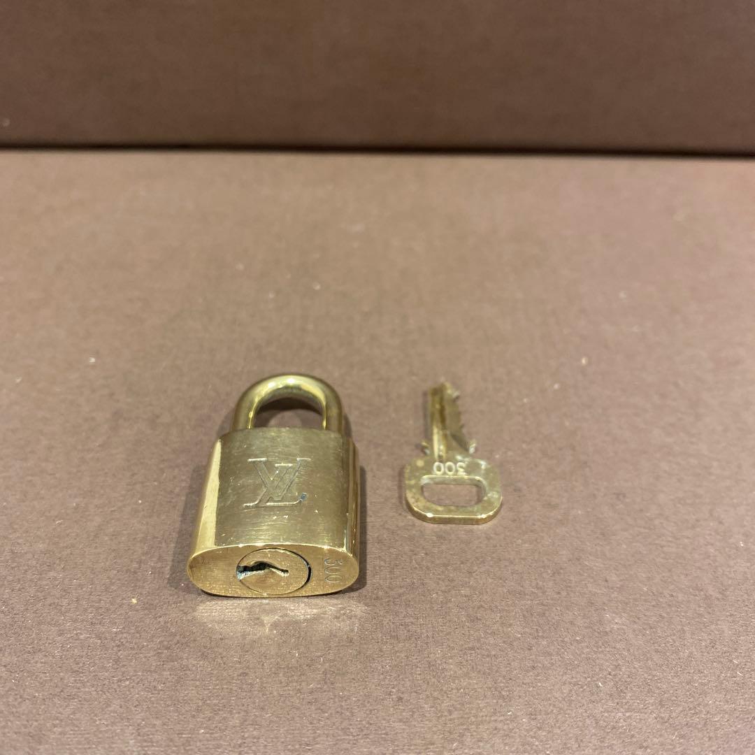 L00119　ルイヴィトン　パドロック　カデナ　南京錠　鍵