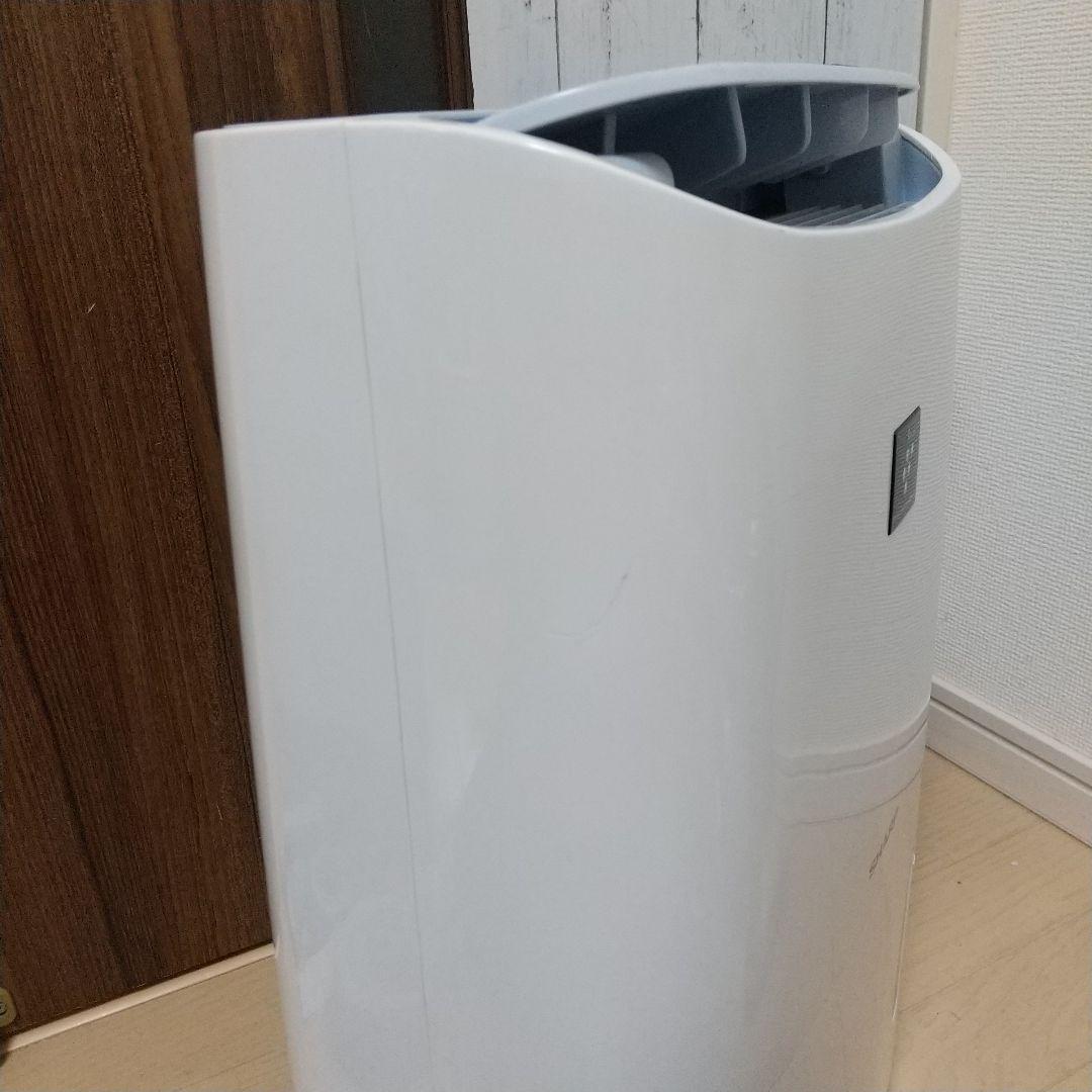 コンプレッサー式クリーニング済みなので届けばそのまま使えるシャープ衣類乾燥除湿機