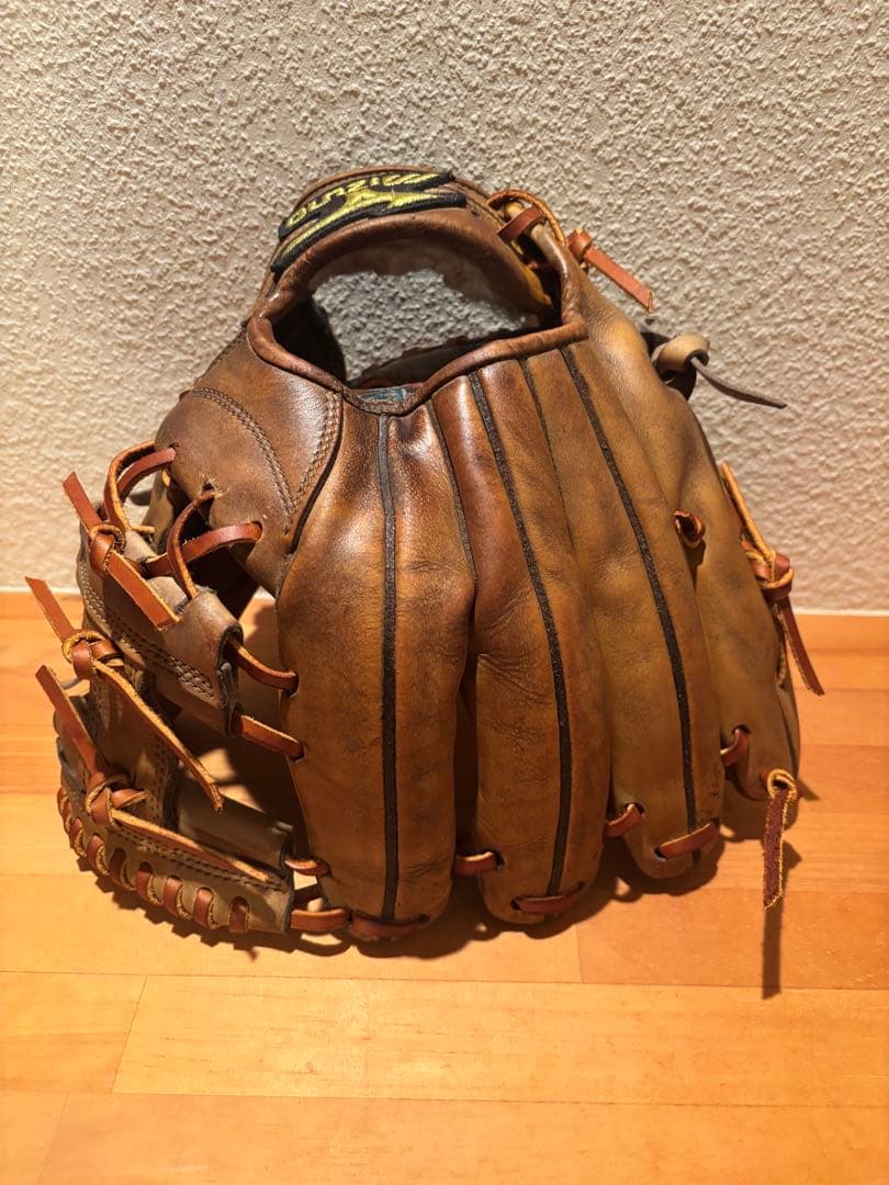 ミズノプロ 硬式 内野手用グローブ　全紐交換済　高品質レザー