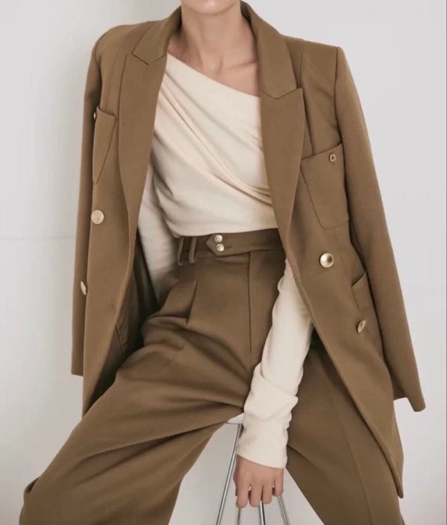 poláura クラシカルテーラードジャケット　CAMEL