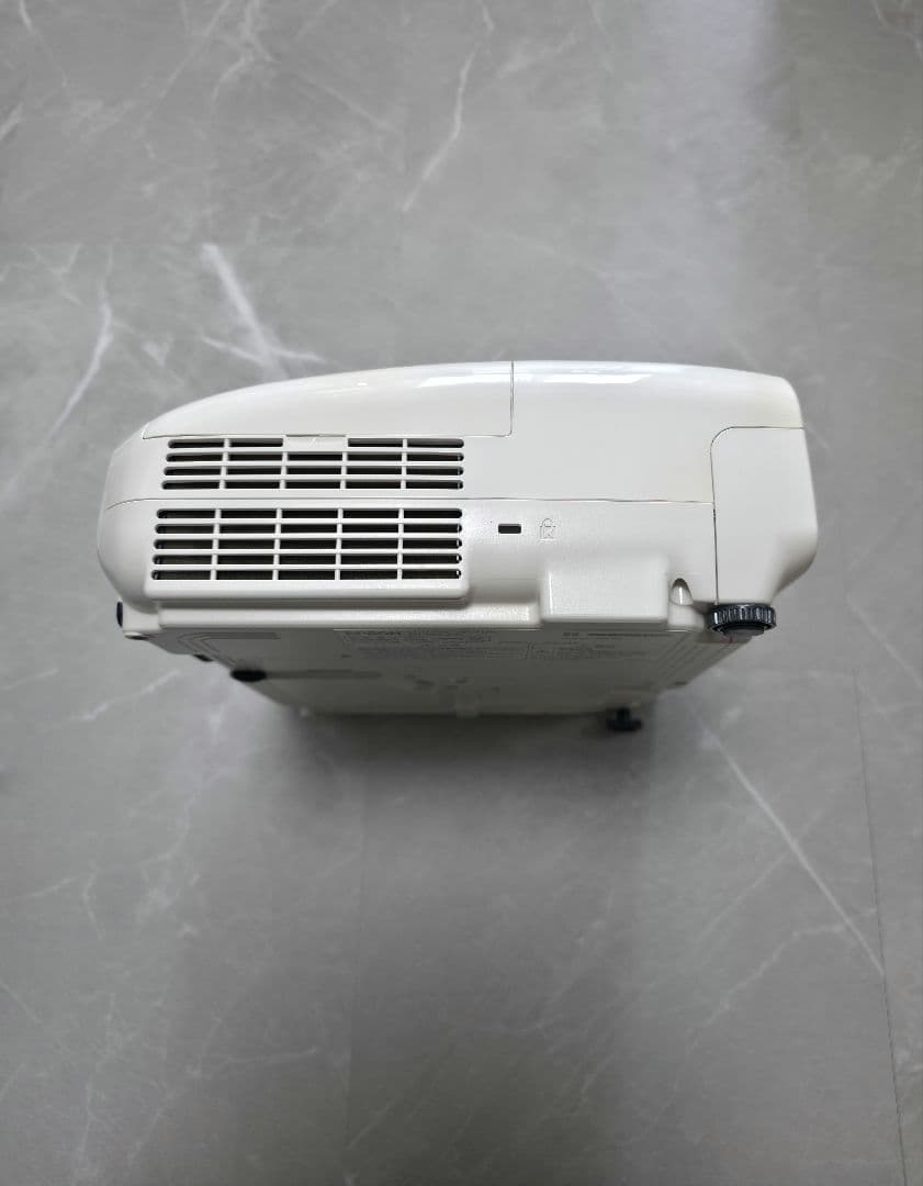 EPSON EH-TW5200 本体+リモコンのみ 電源ケーブル無し