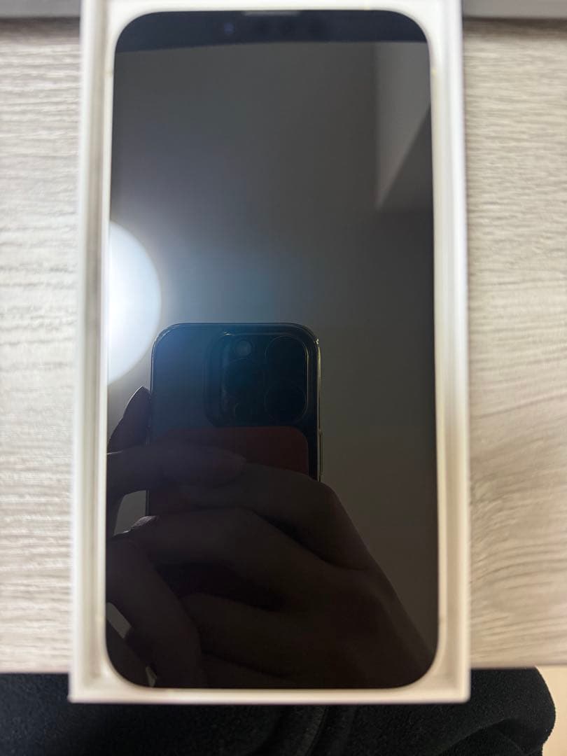 【美品】Apple iPhone 14 256GB SIMフリー ホワイト 本体