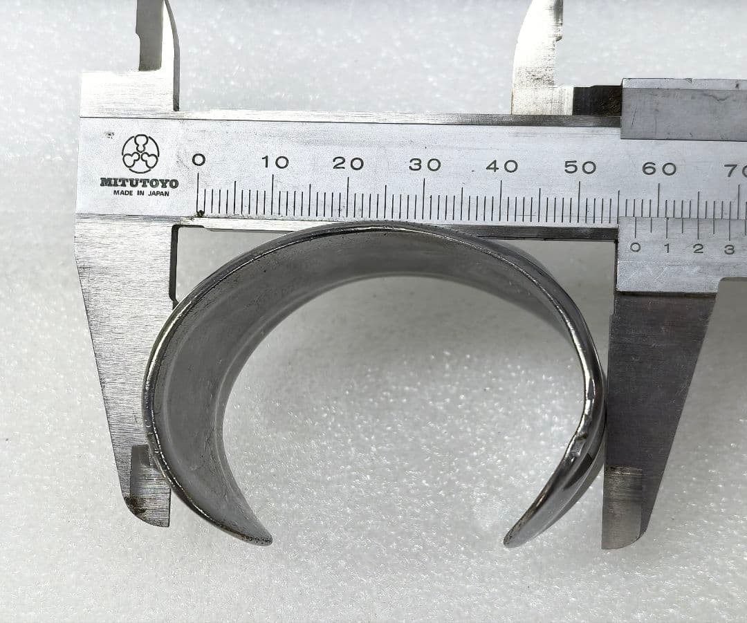 TIFFANY & Co. ボーンカフ バングル ルテニウム