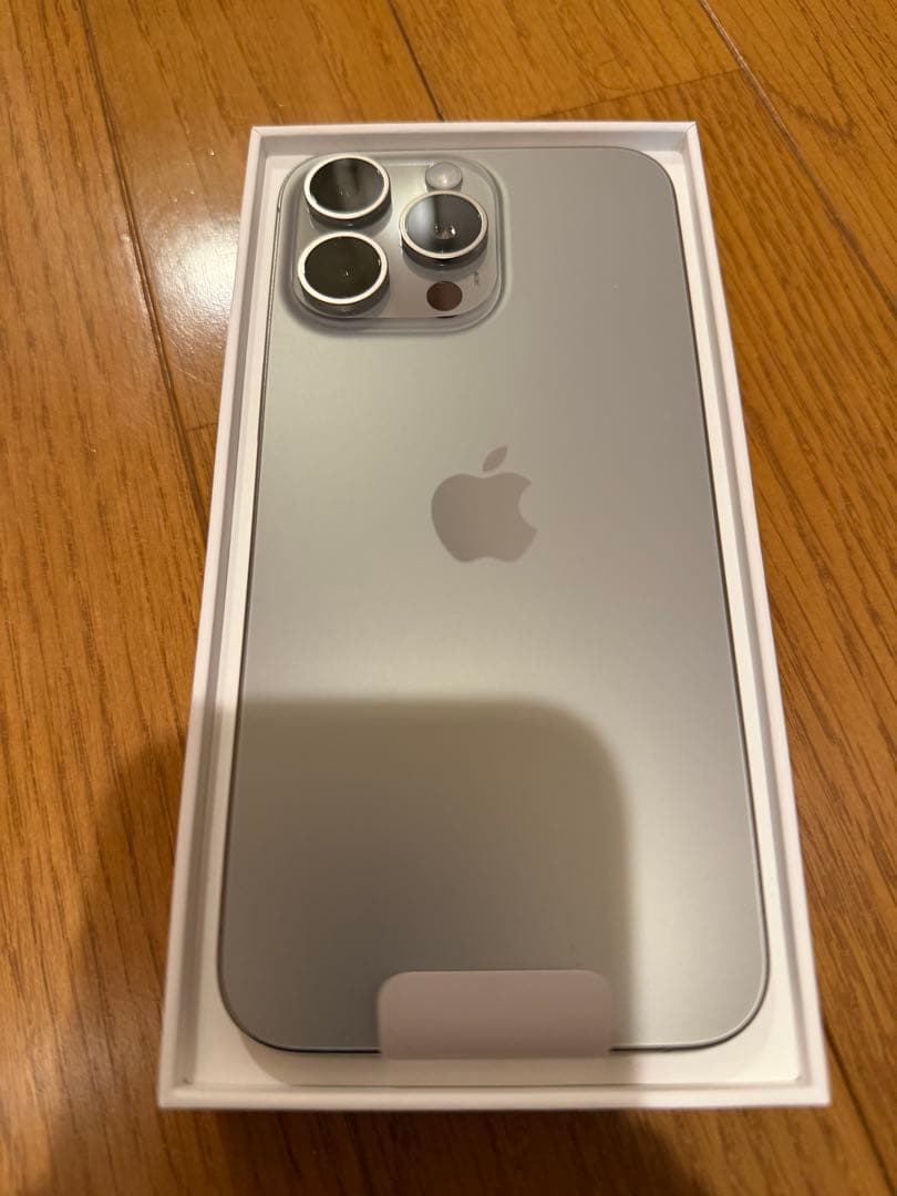 Apple iPhone15ProMax 256GB 未使用品　SIMフリー