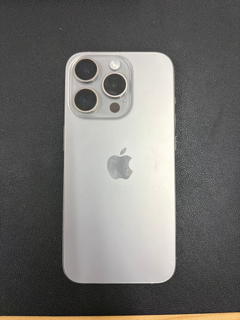 Apple iPhone 15 Pro 128GB 本体 美品