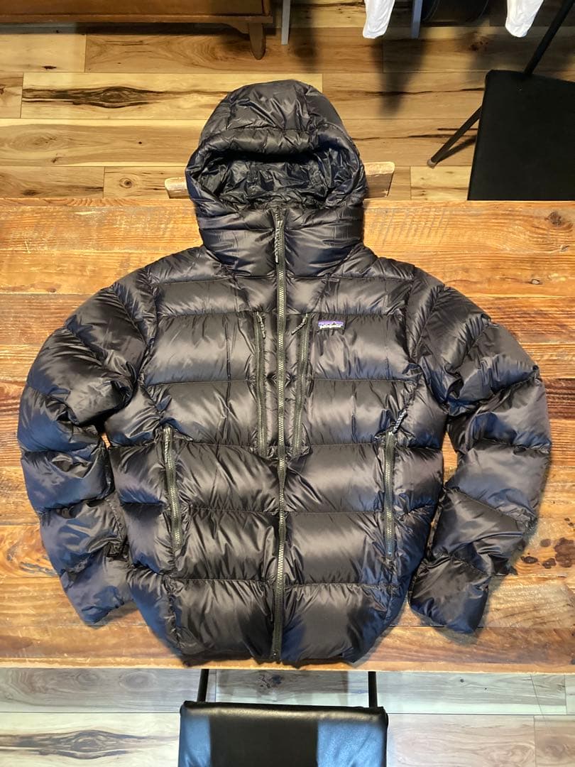 patagonia パタゴニア メンズ フィッツロイ ダウン フーディ M