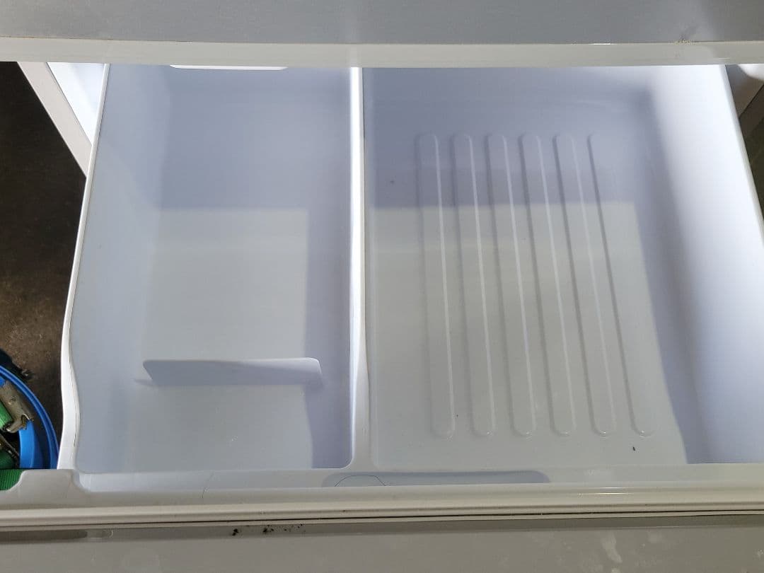 SHARP（シャープ） 冷蔵庫 SJ-W356J-S 350L 2022年製