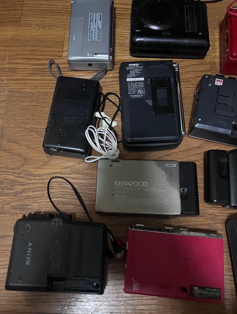 ポータブルカセットプレーヤー (16セット)ジャンク