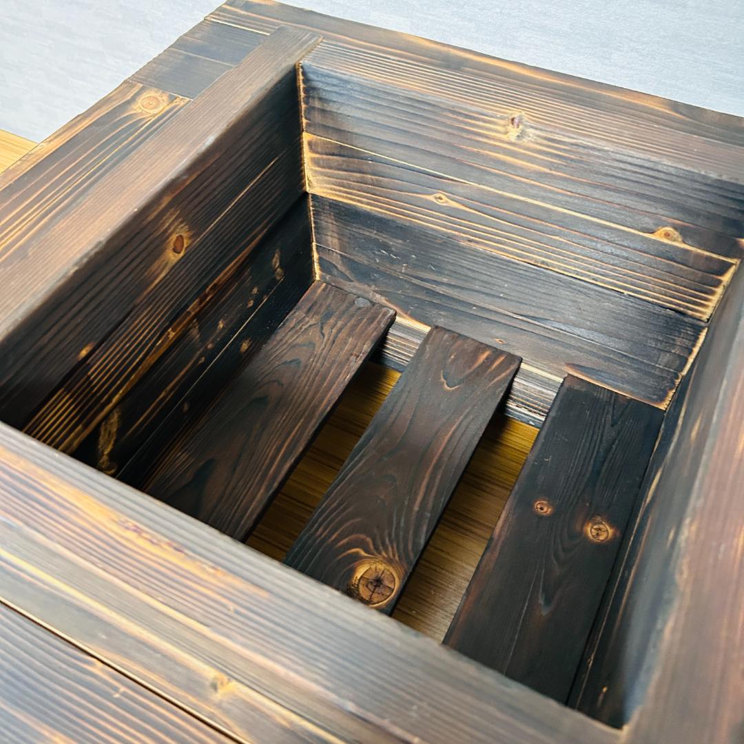 オバリサイン 「IRORI」 トドマツ製 囲炉裏テーブル 正方形