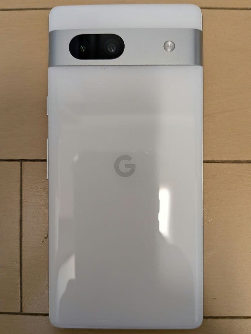 Pixel 7a おまけ付きの美品です。