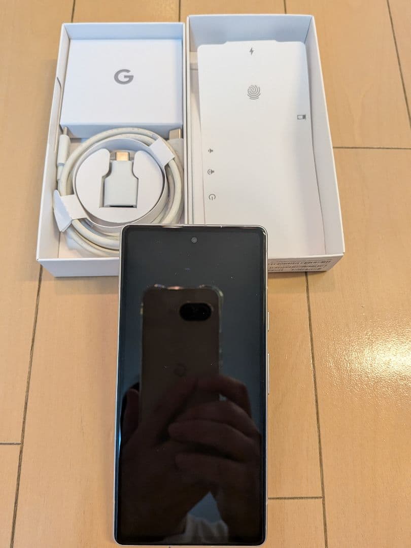 Pixel 7a おまけ付きの美品です。