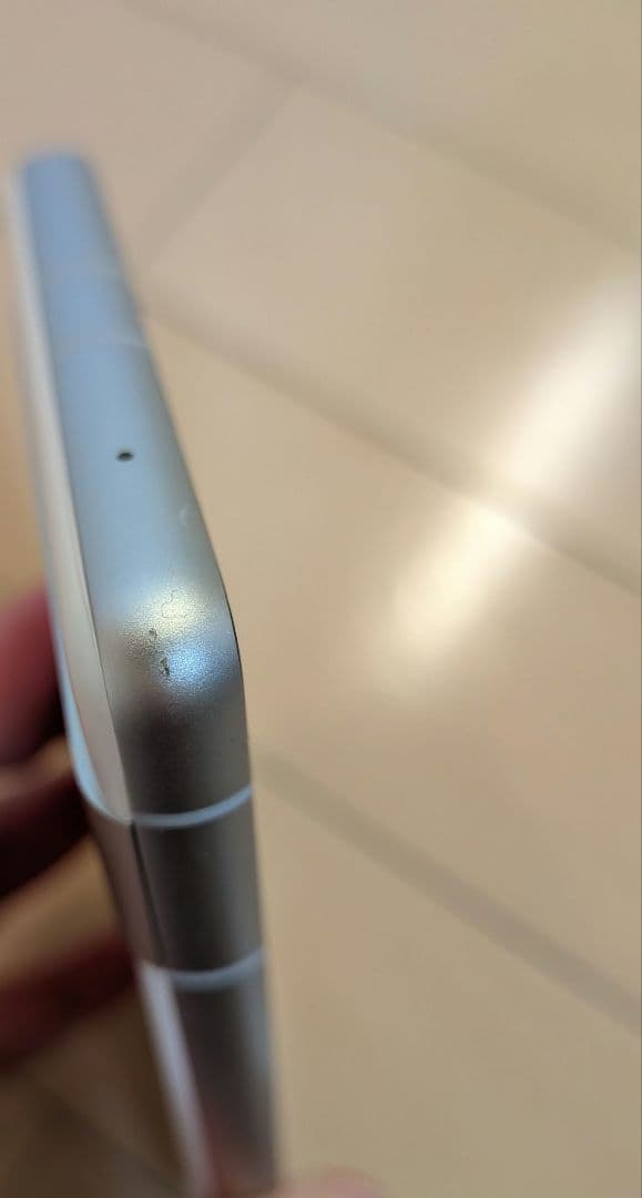 Pixel 7a おまけ付きの美品です。