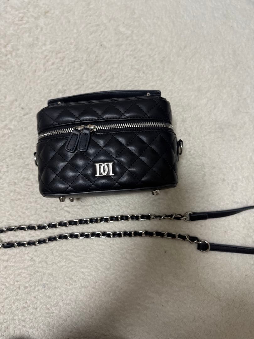 キルティングショルダーミニバッグ