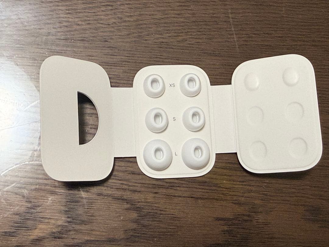 【美品】AirPodsPro2 充電ケース イヤーチップ 箱付き