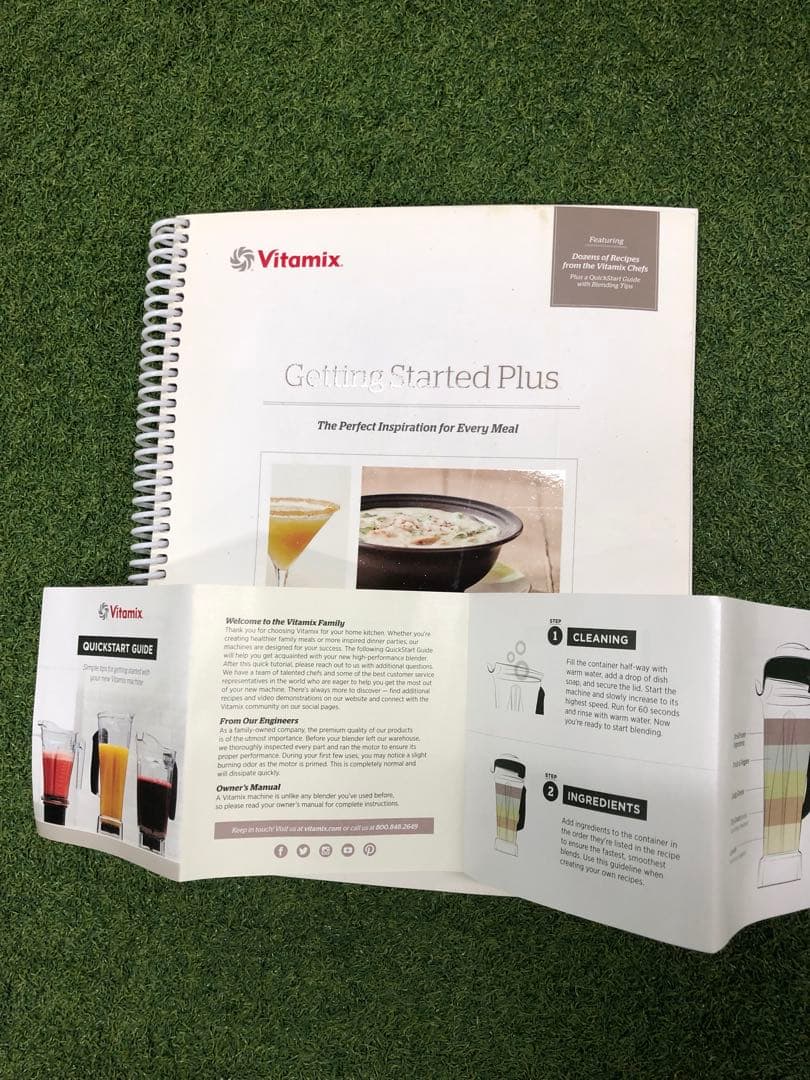 Vitamix 高性能ブレンダー 本体と付属品