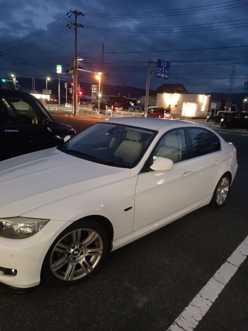 最終価格　 320i　長ーい車検付　2011年高年式　激安早い者勝ち