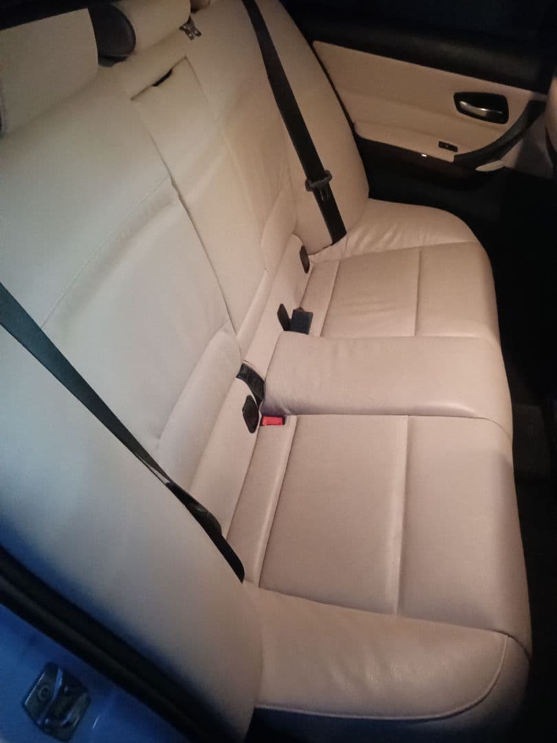 最終価格　 320i　長ーい車検付　2011年高年式　激安早い者勝ち