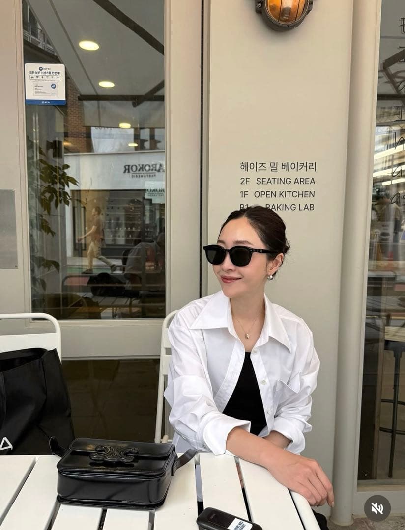 yonfa 新品未使用タグ付き　ボクシークロップドシャツ