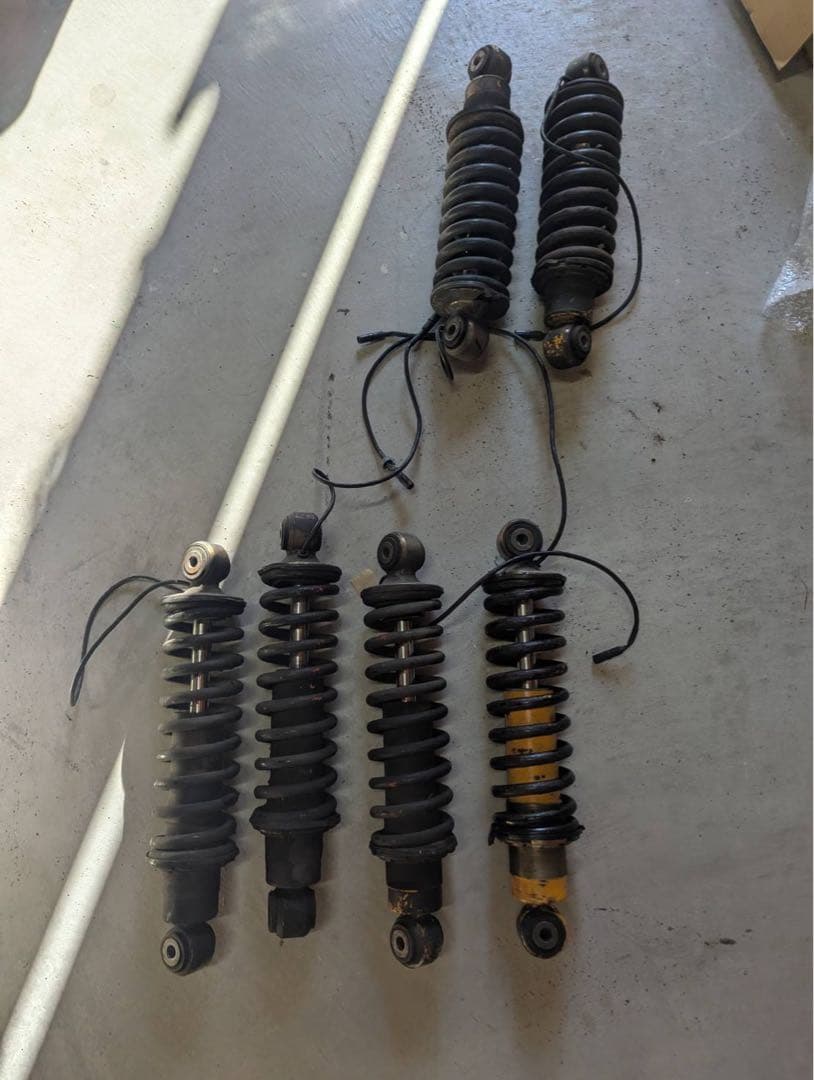 ランボルギーニディアブロVT ショック一台分