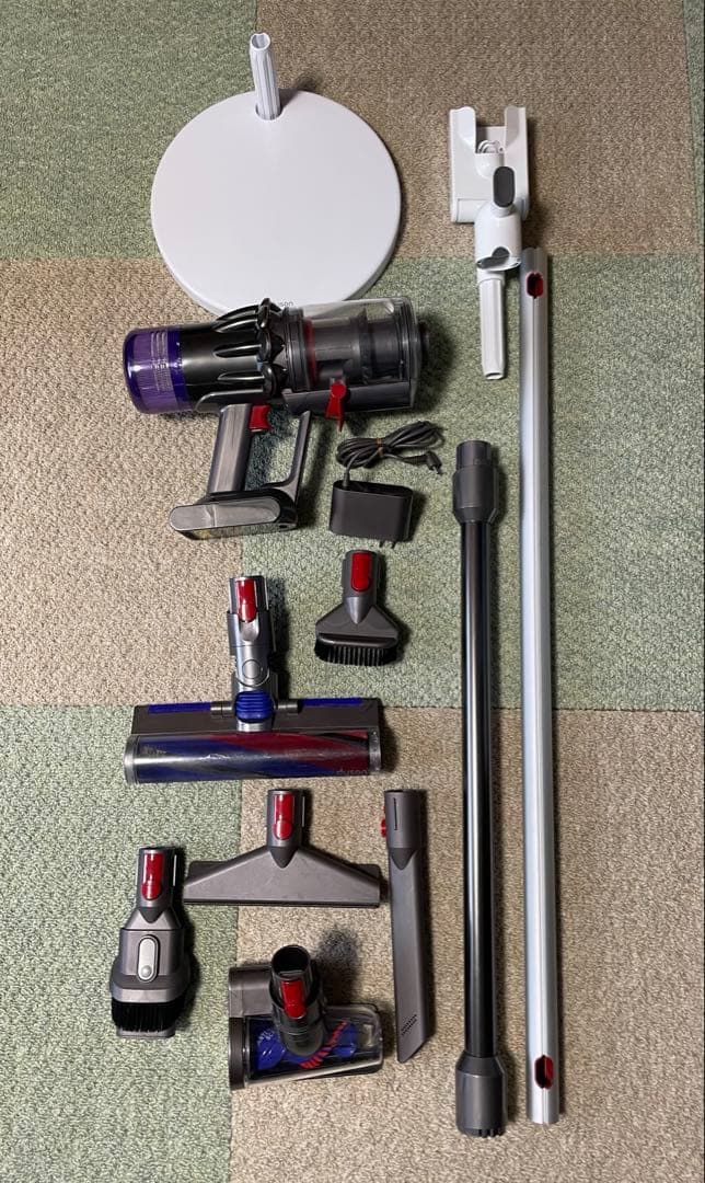 Dyson スティッククリーナー　SV18 デジタルスリム　スタンド付き