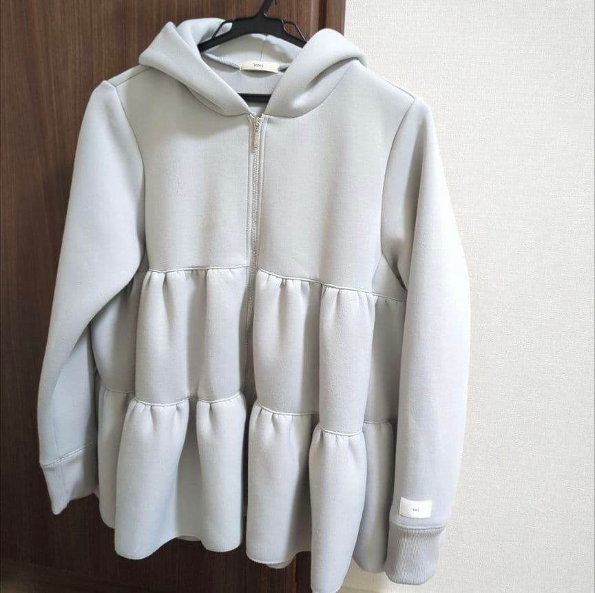 専用　yori ダンボールティアードパーカー　アイスグレー