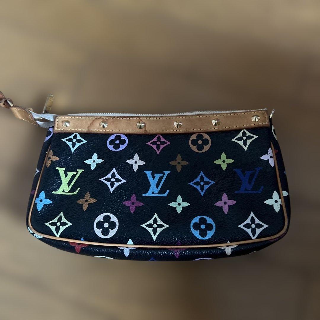 Louis Vuitton マルチカラー クラッチバッグ