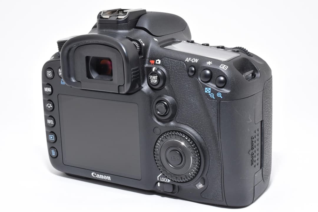 ■ほぼ新品■ キヤノン EOS 7D #C679