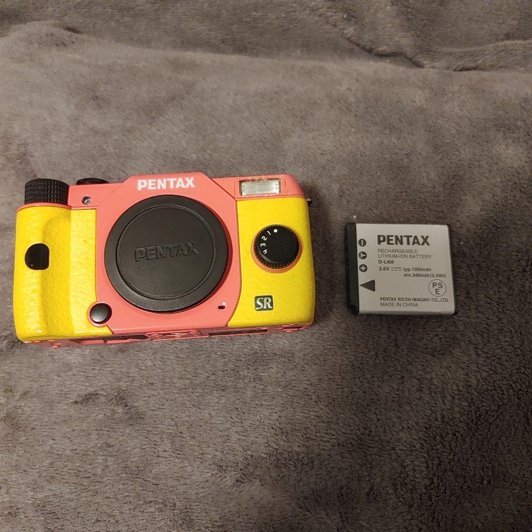 PENTAX Q7 ボディピンク×イエロー　動作確認済　シャッター飛び出し難アリ