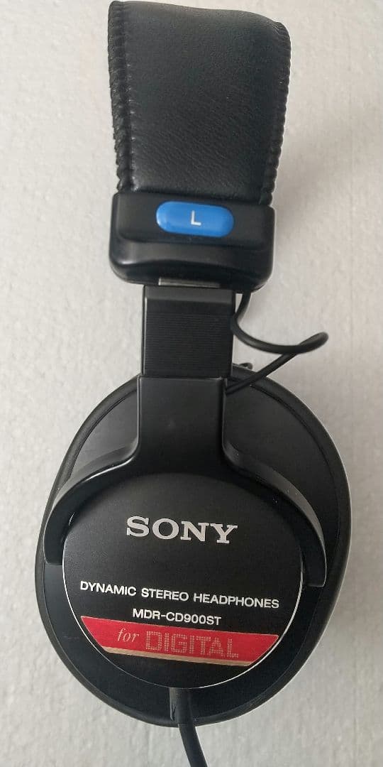 SONY MDR-CD900ST モニターヘッドホン　密閉型
