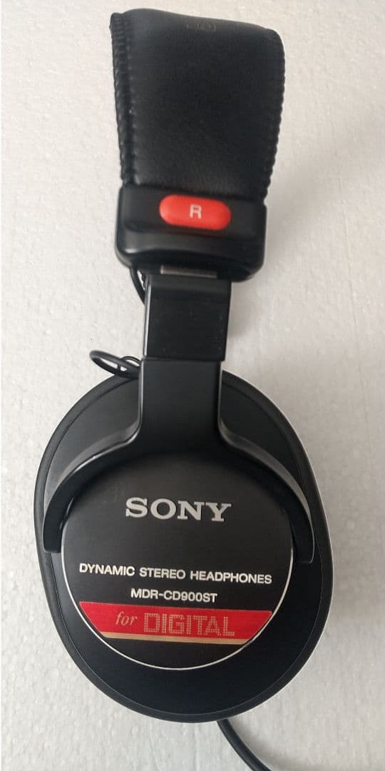 SONY MDR-CD900ST モニターヘッドホン　密閉型