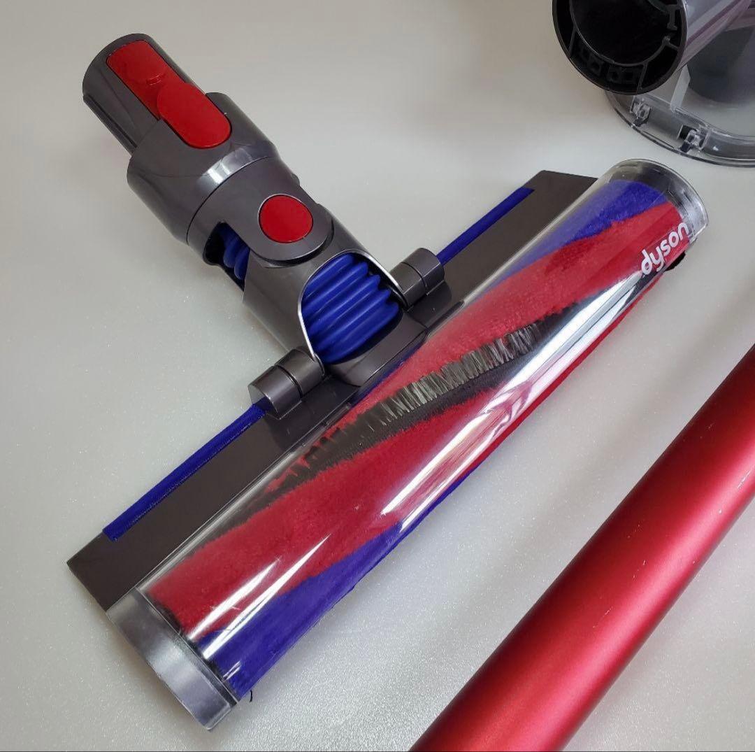 dyson v8 slim fluffy コードレス掃除機　ダイソン　スリム