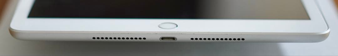 Apple iPad 【第8世代】32GBシルバー Wi-Fi