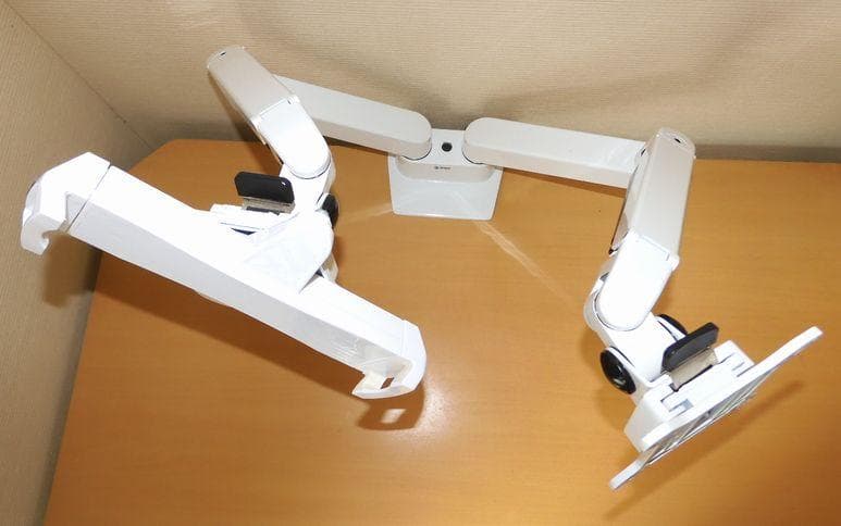 サンワサプライ デュアル モニターアーム タブレット用ホルダー付