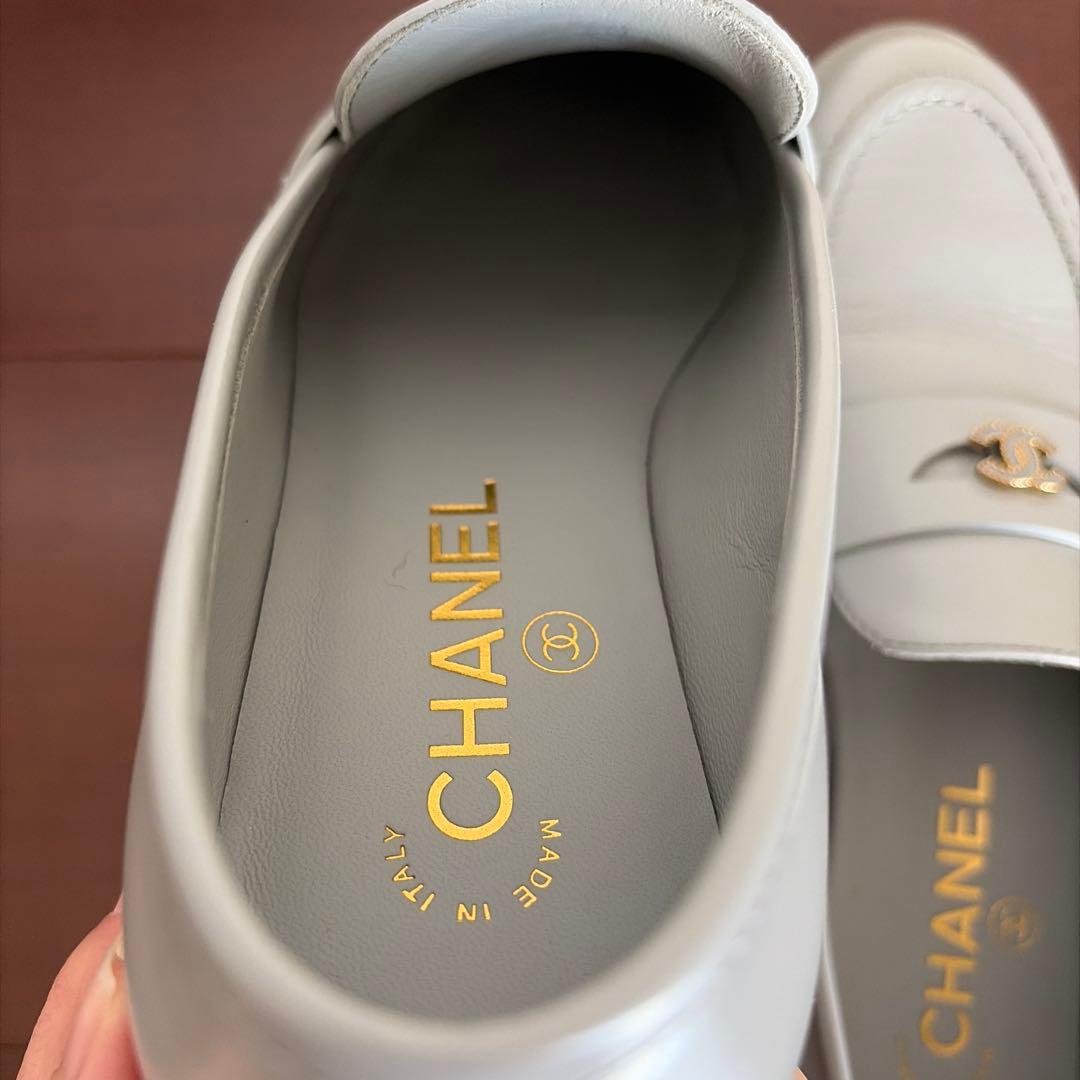 CHANEL グレー ローファー　36ハーフ