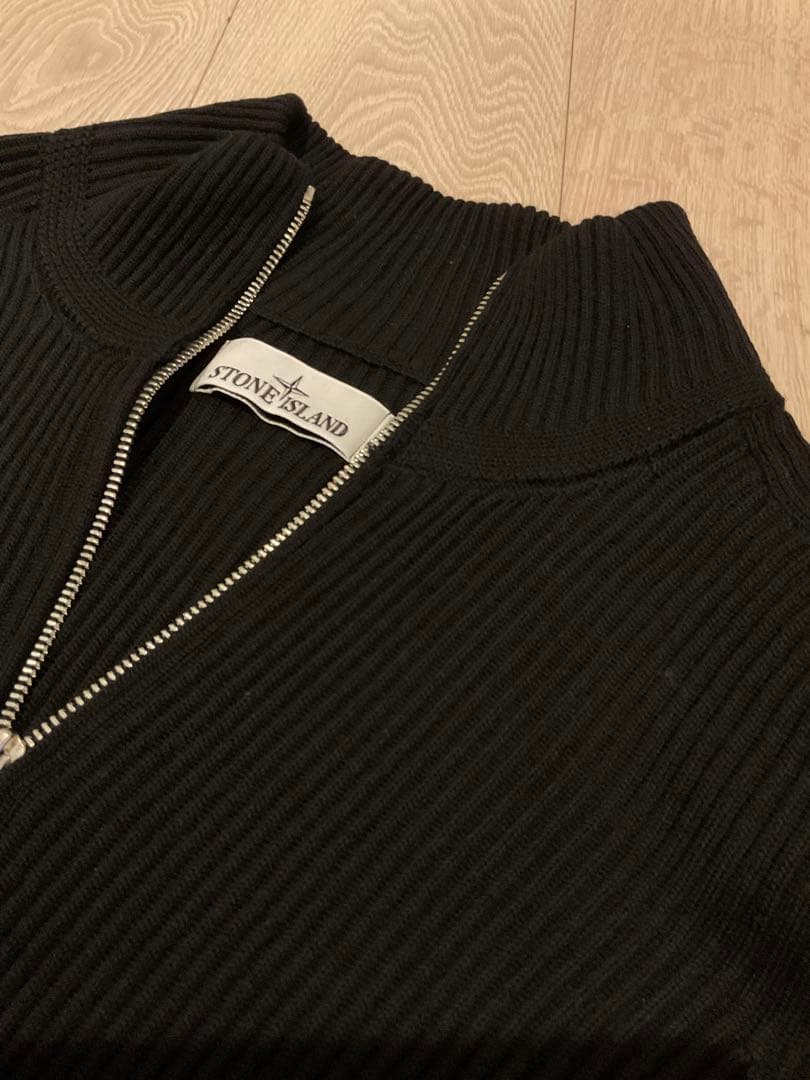 STONE  ブラック ハイネックセーター美品　ストーン　M ニット