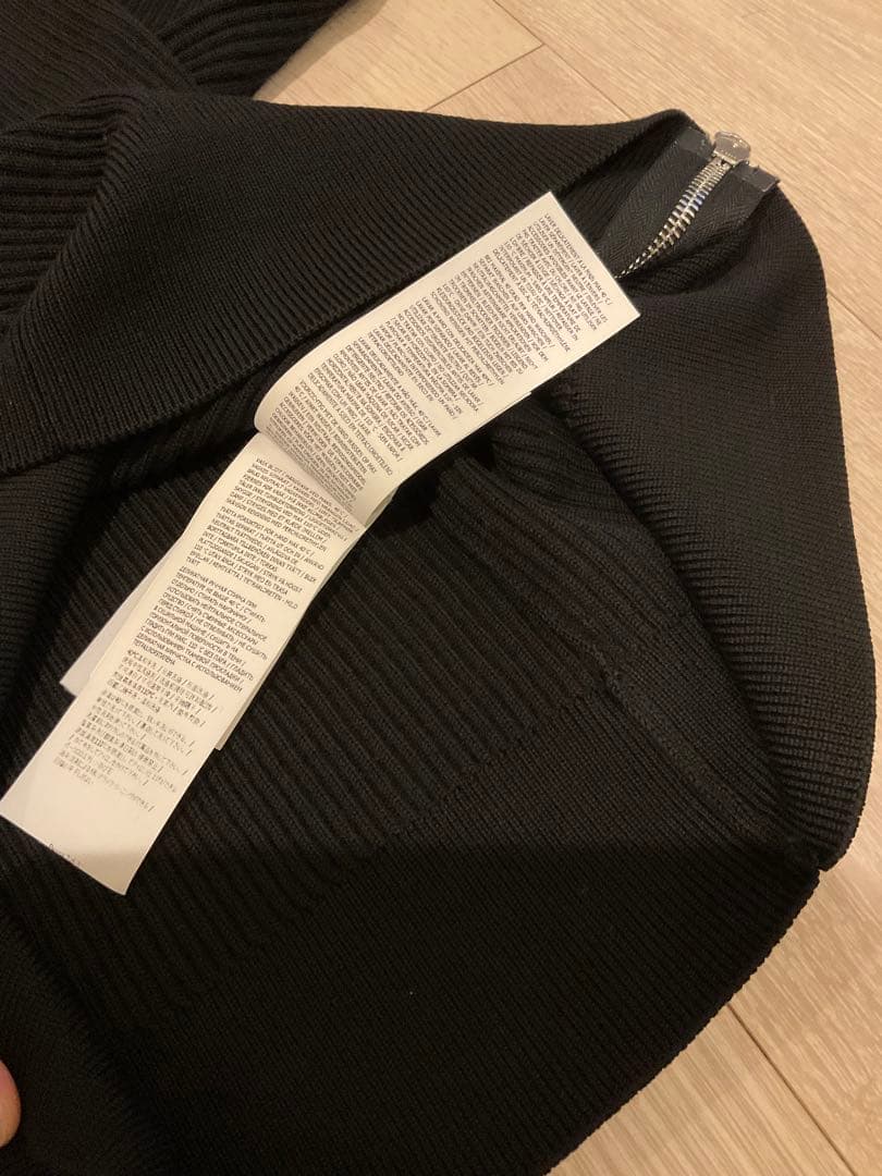 STONE  ブラック ハイネックセーター美品　ストーン　M ニット