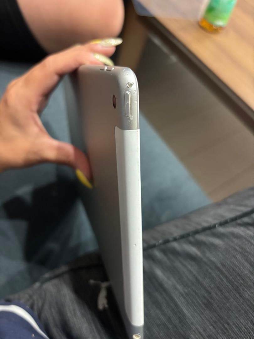 Apple iPad8 シルバー 本体