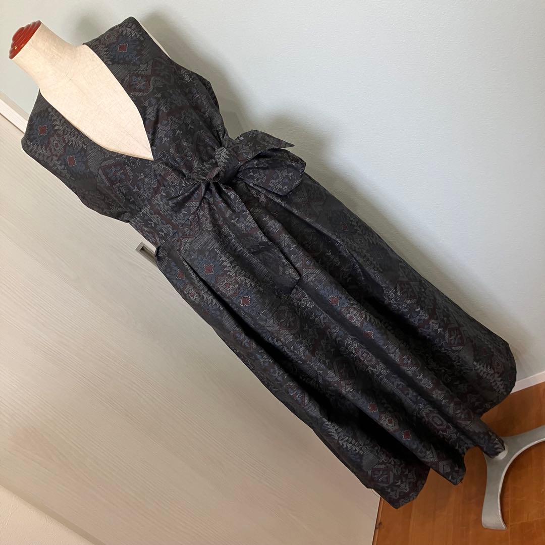 大島紬　幾何学柄　Vネック ノースリーブ　ワンピース　着物リメイク