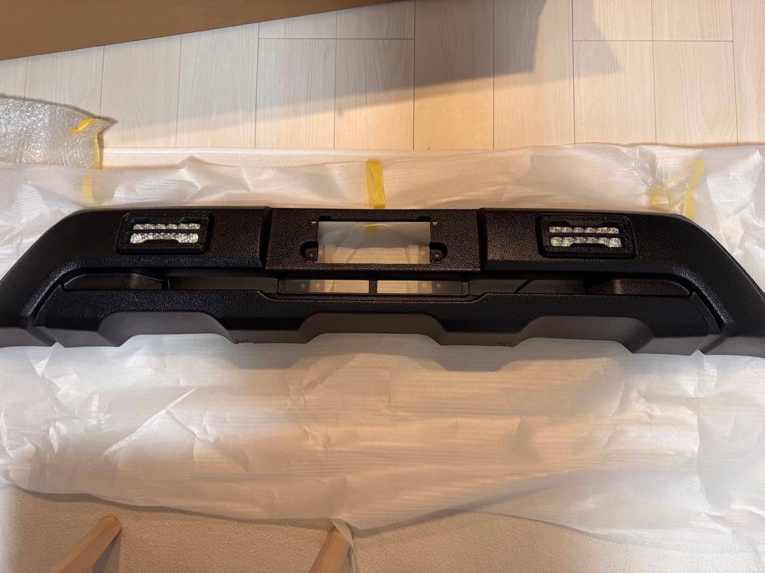 ハイエース　バンパーガード　ラプター塗装品 オフロード　TRD風