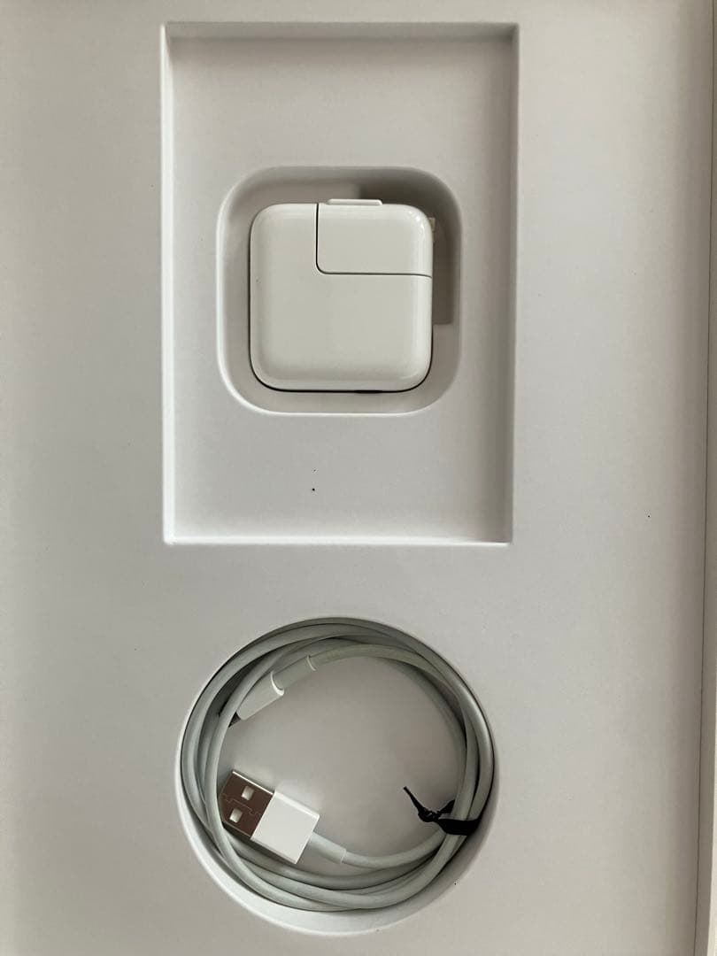 Apple iPad Air第3世代64GBWifiモデル　 キーボードケース