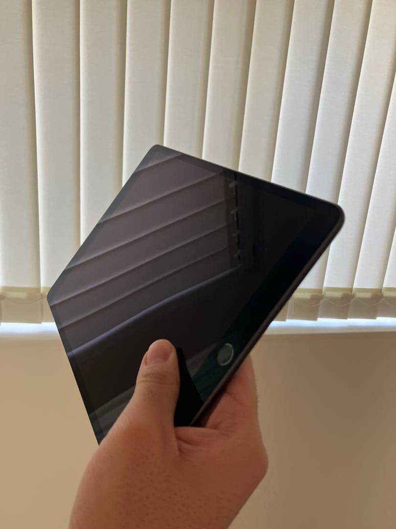 Apple iPad Air第3世代64GBWifiモデル　 キーボードケース