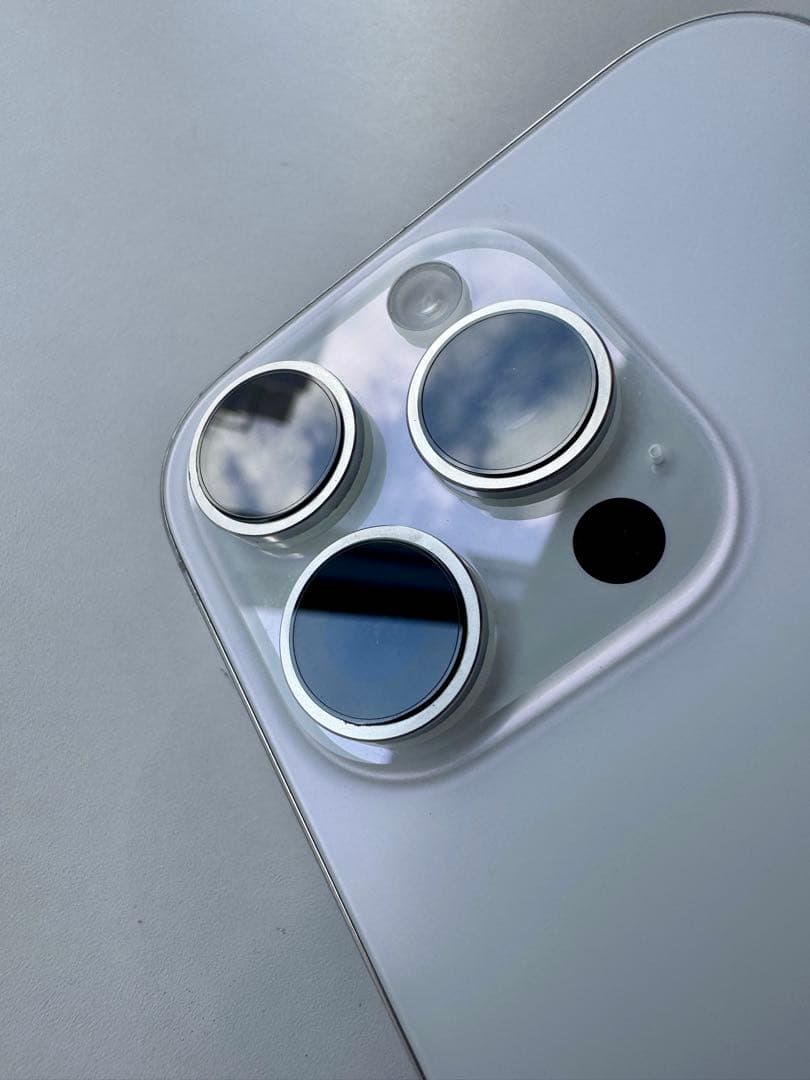 【超美品】Apple iPhone 16Pro 256GB ホワイトチタン箱付き