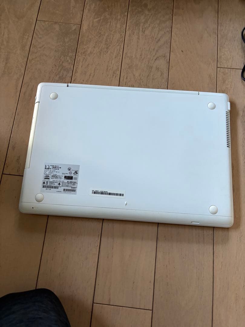 富士通 LIFEBOOK WA3/B1 ホワイト
