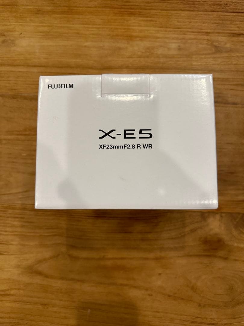 X-E5 XF23mm f2.8 WRレンズキット シルバー